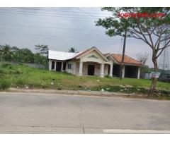 Di jual rumah strategis