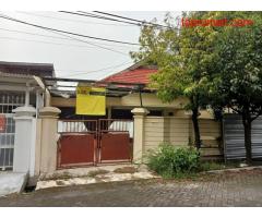 Jual Rumah Kosong di Manyar Kartika Surabaya Daerah Menur