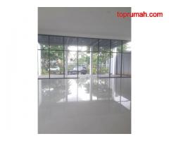 Ruko 3 lantai hadap boulevard utama the New East lebar 10x15 150m2 JGC Jakarta Garden City Cakung br