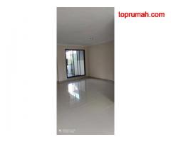 Rumah full renoved luas 10x20 200m2 Type 3KT Cluster Vasco Da Gama Cibubur