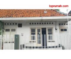 Jual Rumah Sangat Strategis di Jalan Gondosuli Kota Surabaya