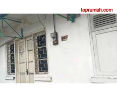 Jual Rumah Sangat Strategis di Jalan Gondosuli Kota Surabaya