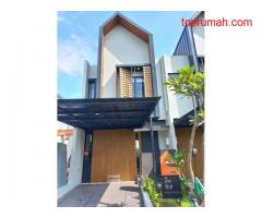 Rumah 3 Lantai Attic Rooftop Mahakam The Signature - Jakarta Garden City MD938