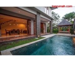 3 unit villa mewah dijual Seminyak Saraswati BALI