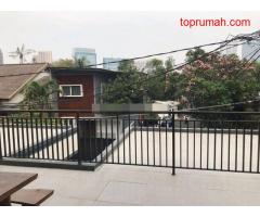 Rumah Mewah Minimalis di Jalan Dwijaya Kebayoran Baru