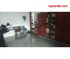 Rumah 2 Lantai, Hoek, di Jl. Merpati, Cengkareng Barat, Jakarta Barat