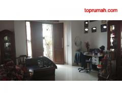 Rumah 2 Lantai, Hoek, di Jl. Merpati, Cengkareng Barat, Jakarta Barat