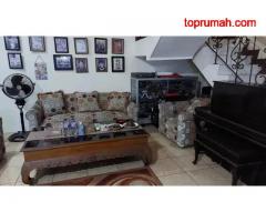 Jual Rumah Dua Lantai di Perum Billymoon Jakarta Timur