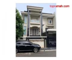 Rumah Sangat Mewah 3 Lantai Citra Garden City Jakarta Barat