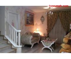 Townhouse cantik mewah di Karawaci Full Furnished siap tinggal disewakan !!