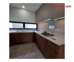 Laurel Rumah Mewah 3 Lantai di BSD City