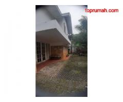 Rumah 2 Lantai di Jalan Liliana, Mampang Prapatan, Jakarta Selatan