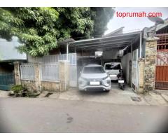 Rumah 2 Lantai di Jalan Qrisdoren, Kebon Jeruk, Jakarta Barat