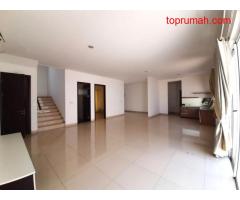 Rumah 2lt 244m 4KT Cluster Dbanyan JGC Jakarta Garden City