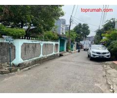 Rumah Hook, Luas, Jl. Salam Kebon Jeruk, Kolam Renang, Dekat ke Binus, MNC & Jl. Raya Panjang