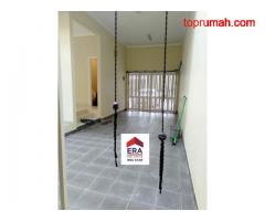 Rumah 2lt Split 4 Level, Kebayoran Village Bintaro, Tangerang Selatan