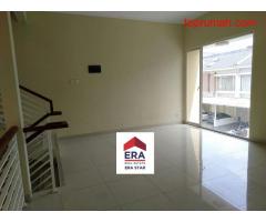 Rumah 2lt Split 4 Level, Kebayoran Village Bintaro, Tangerang Selatan